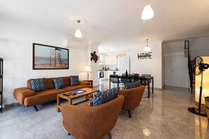 Living area - Villa Caretta, 3 bedroom with amazing sea views (Antalya)