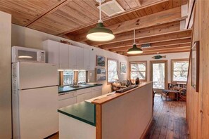 Fridge, microwave, oven, stovetop - 1214 - Toad Hall, Cozy, Quaint and Cute! Oceanside Corolla - 2 Bedrooms. (Corolla)