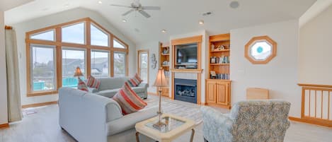 TV, peis, DVD-spiller og fotballspill