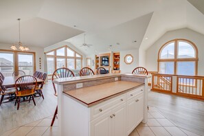 Dining - 1610 - Wave Hello, Spacious 6-bed 5.5-bath, Corolla, NC, private pool, hot tub, sleeps 16 (Corolla)