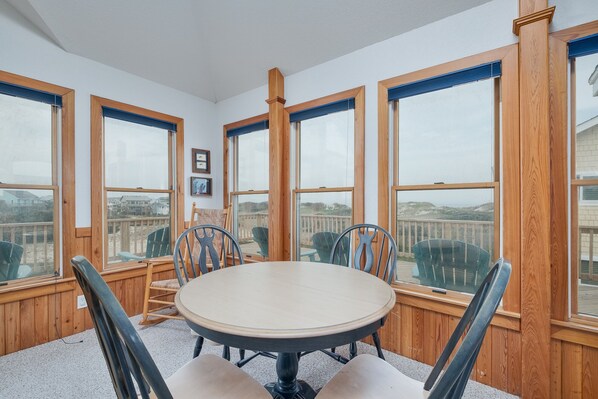 Dining - 1879 - Beau's Sandcastle, 5-bedroom, 4.5-bathroom home in Corolla, NC, private pool (Corolla)