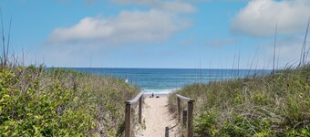 4104 - Sever's Hideaway, Cozy oceanfront condo offers the comforts of home but with an upgraded view