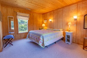 4 bedrooms, internet, bed sheets - 4601-Sandy Bluff, pool, sun deck, and big backyard for barbecues and family gatherings (Southern Shores)