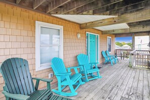 Terrace/patio - 5338- The Kraken, - Private Pool - Stroll to the Beach (Kill Devil Hills)