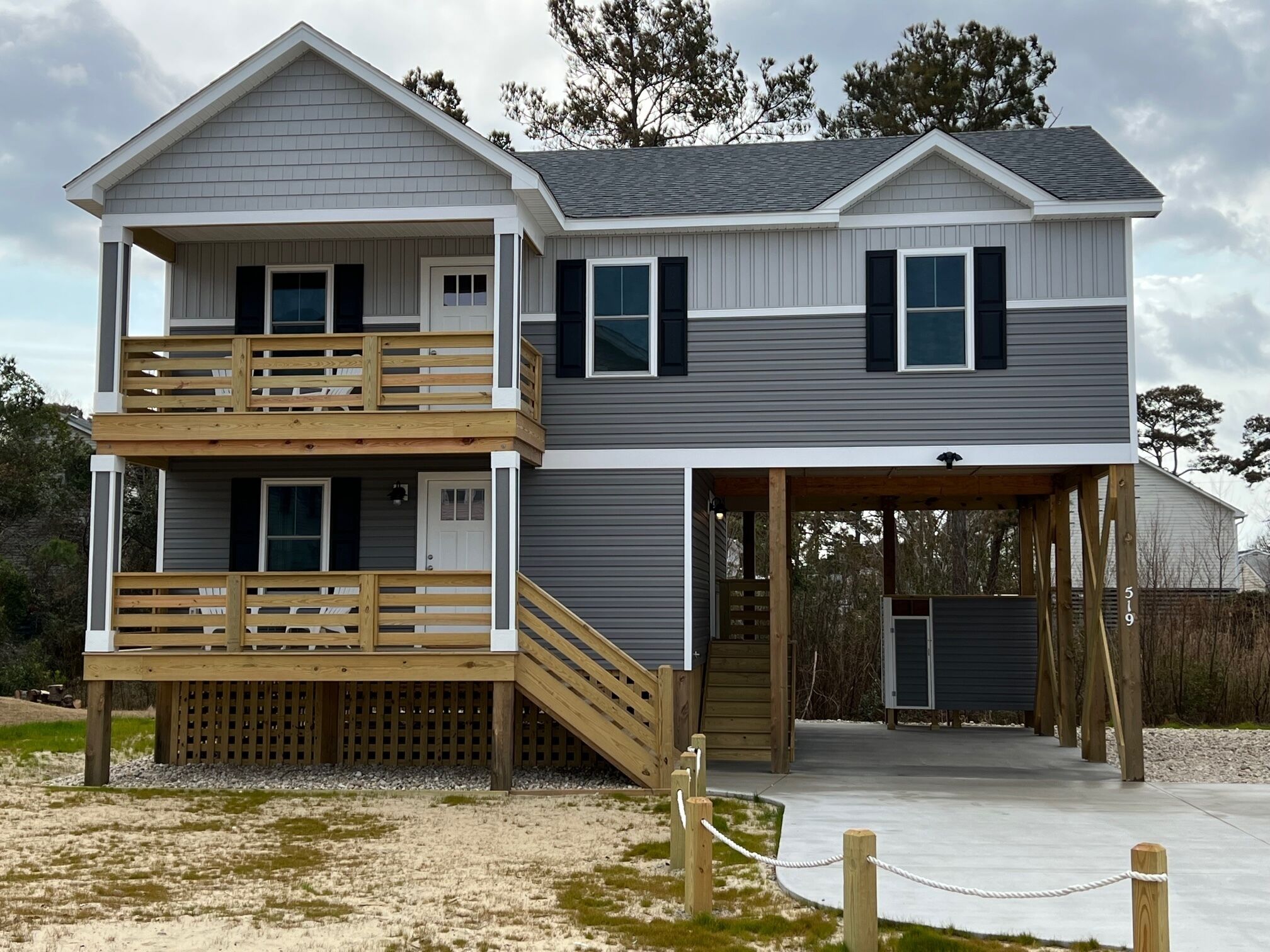 Beach days to sunsets *BRAND NEW HOME* 1 block to Sound!