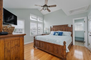 5 bedrooms, internet, bed sheets