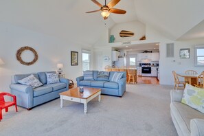 Flatskjerm-TV og DVD-spiller