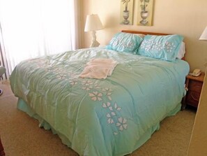 2 bedrooms, internet, bed sheets