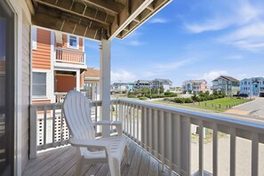 Property grounds - 5702- It's A Wonderous Life, Beautifully decorated Outer Banks vacation home (Nags Head)
