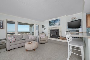 TV, video library, stereo