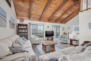 TV, DVD player, books, stereo