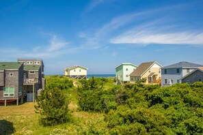 Exterior - 6001- La Touche, Well-maintained cottage with covered and sun decks (Nags Head)