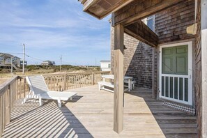 Outdoor dining - 7026- Southwind, | Oceanside | Rodanthe | Sleeps 4 (Rodanthe)