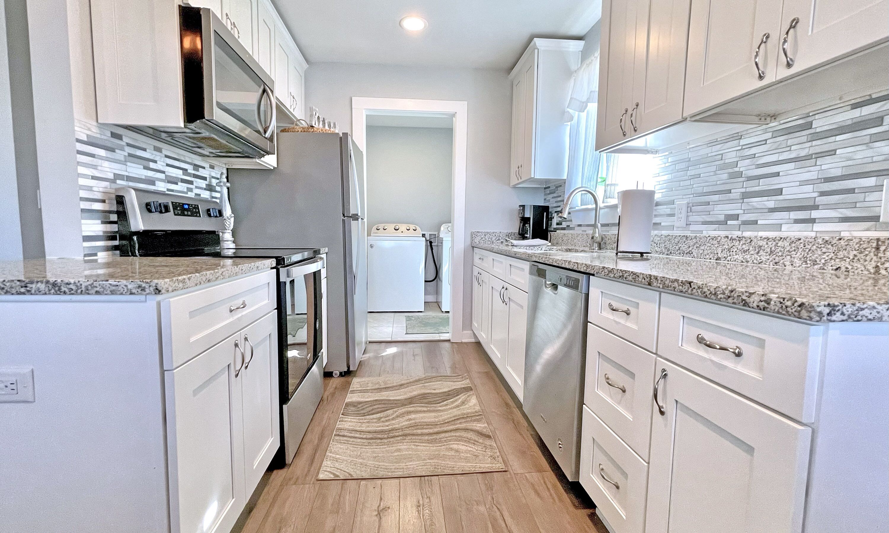 BEAUTIFUL BEACH HOUSE!! 🏝Aquamarine Dream Deluxe🏝 | Your Vacation Awaits!