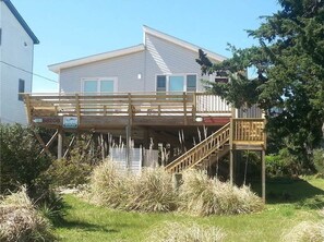 Exterior - 7950- Ocean, | Oceanside | Hatteras | Sleeps 6 (Hatteras)