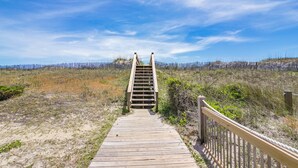 A wooden boardwalk leading to a wooden staircase. - 7913-Southern Comfort - Hatteras Oceanfront Escape | Dog Friendly (Hatteras)