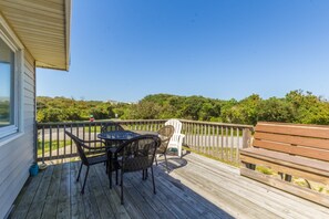 Outdoor dining - 4703- 5 Trout Running,  private pool, WiFi, rec room, and access to community tennis courts (Southern Shores)