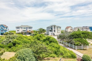 Exterior - 4204 - Outer Thanks, Adorable cozy condo tastefully decorated and features easy access to the beach (Duck)