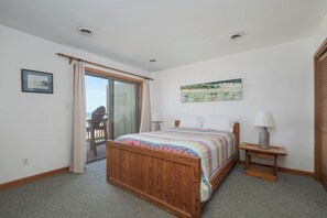 2 bedrooms, internet, bed sheets