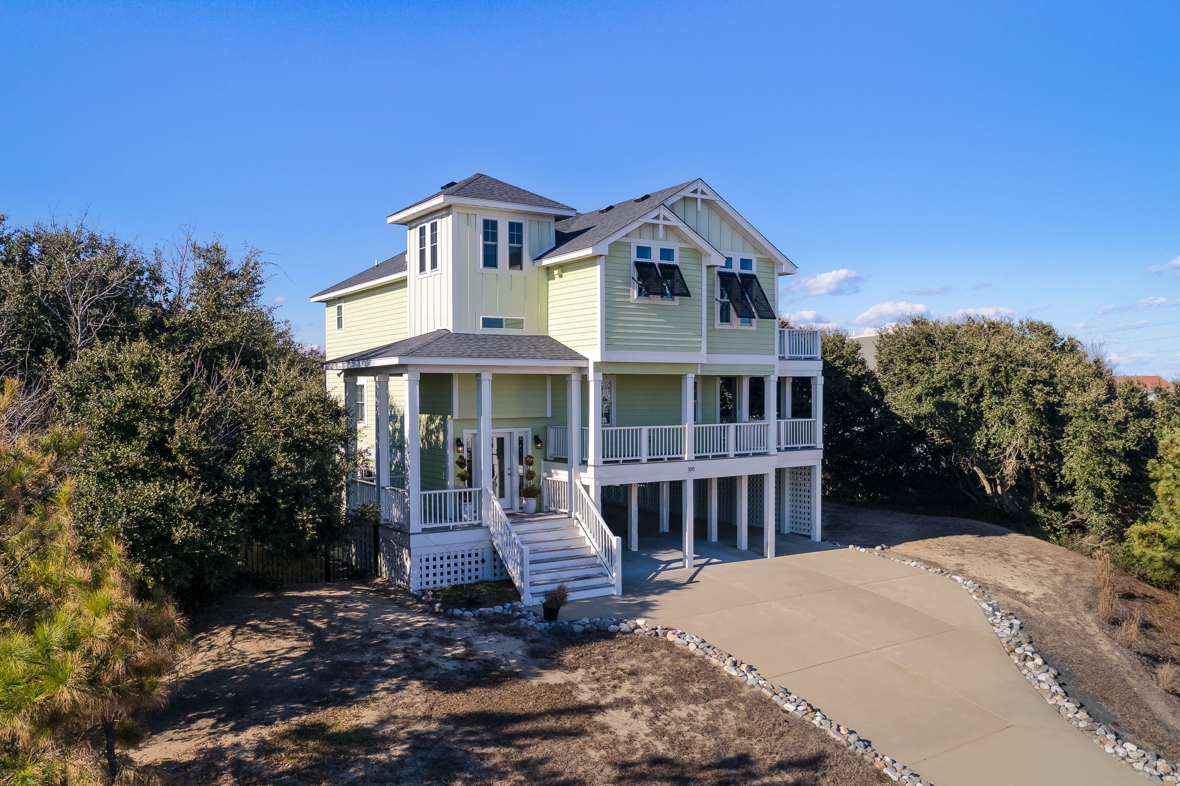 Stunning Kitty Hawk vacation rental in First Flight Ridge with luxury touches