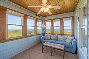 TV, DVD player, books - 2410 - Come Sail Away, Duck spacious oceanfront rental minutes from great local dining (Duck)