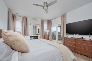 6 bedrooms, internet, bed sheets