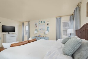 6 bedrooms, Internet, bed sheets - 5471- Resting Beach Face, (Nags Head)