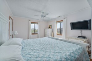 4 bedrooms, internet, bed sheets - 5220-Sandy Paws, Semi-Oceanfront | Kill Devil Hills | Sleeps 8 (Kill Devil Hills)