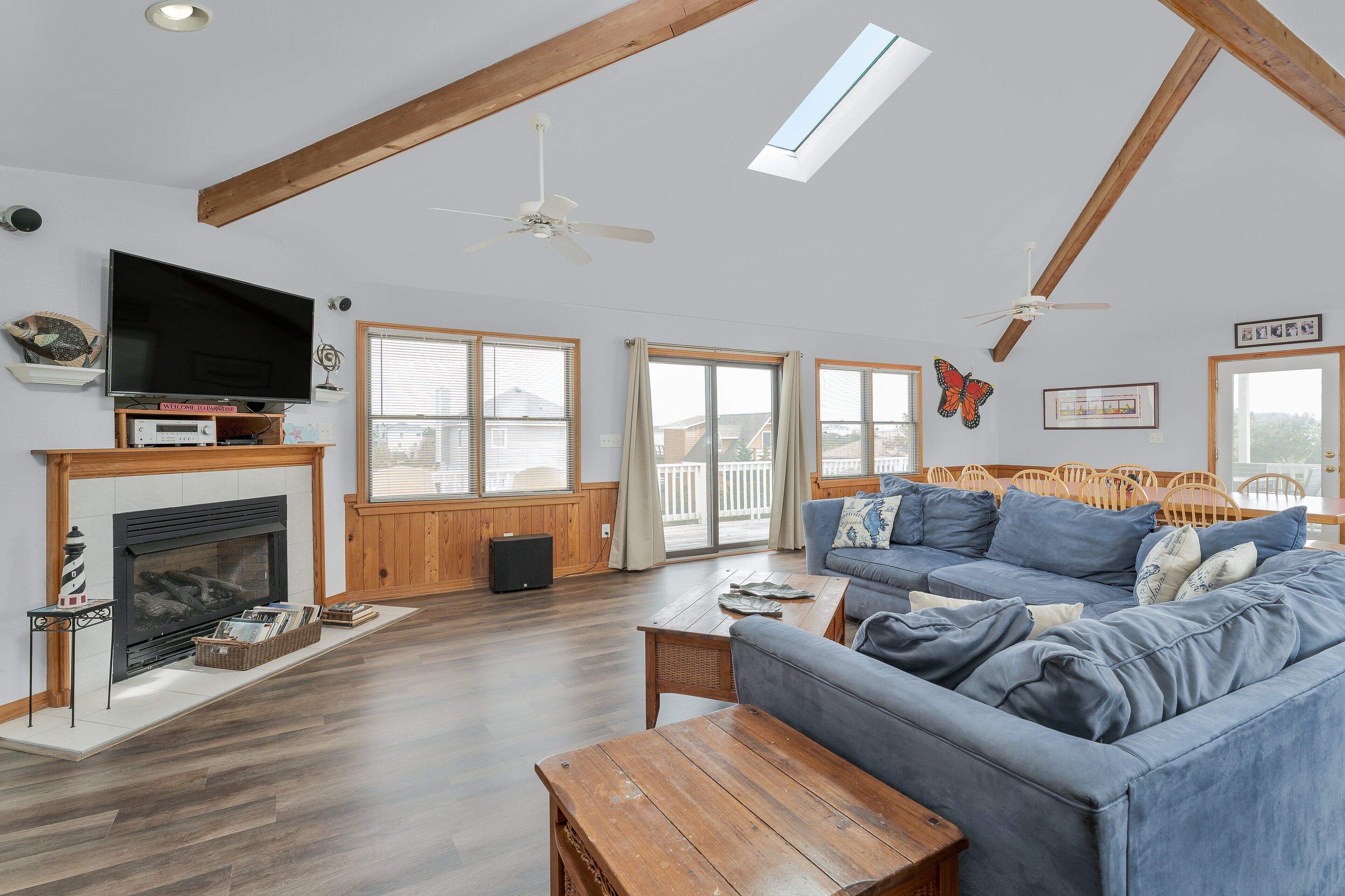 Flat-screen TV, fireplace, DVD player, table football