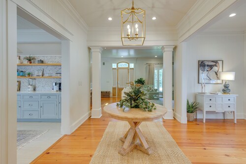 Luxe Fairhope Home w/ Covered Patio: Walk to Bay