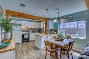 Fridge, microwave, oven, stovetop - Relaxing Creekside House Next to Vallecito Lake (Bayfield)