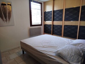 1 室のベッドルーム