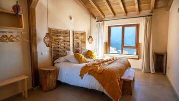 4 makuuhuonetta, silitysrauta/-lauta, vauvan matkasänky, ilmainen Wi-Fi