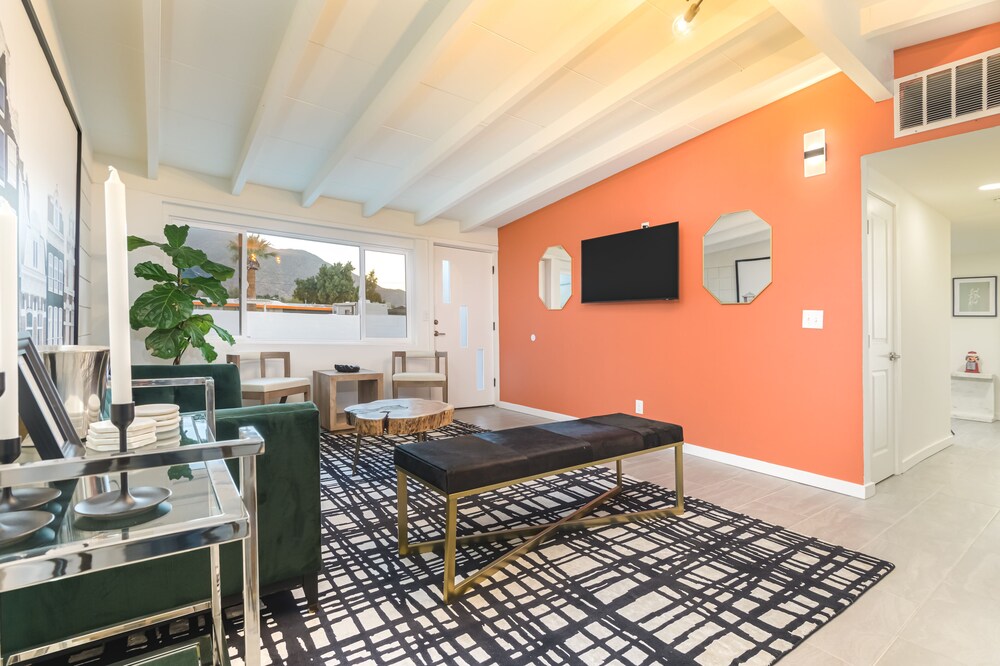 Relaxing Desert Getaway - Casasbythepalms
