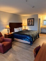 Room, 1 King Bed, Non Smoking | Desk, iron/ironing board, free WiFi, bed sheets
