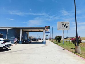 Pintu masuk hartanah