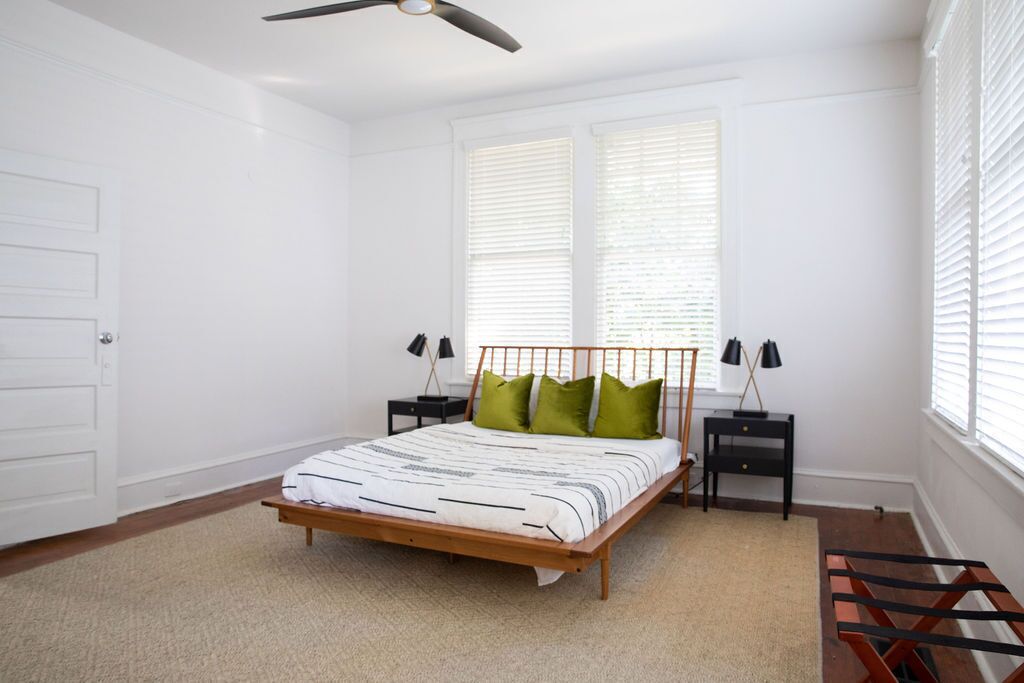 Modern Bungalow Perfect for Families and Groups