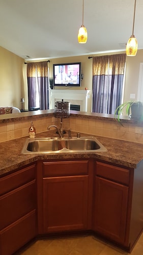 The Derby House - Relaxing retreat before and after the excitement of the Derby!