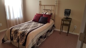 3 bedrooms, iron/ironing board, travel cot, free WiFi