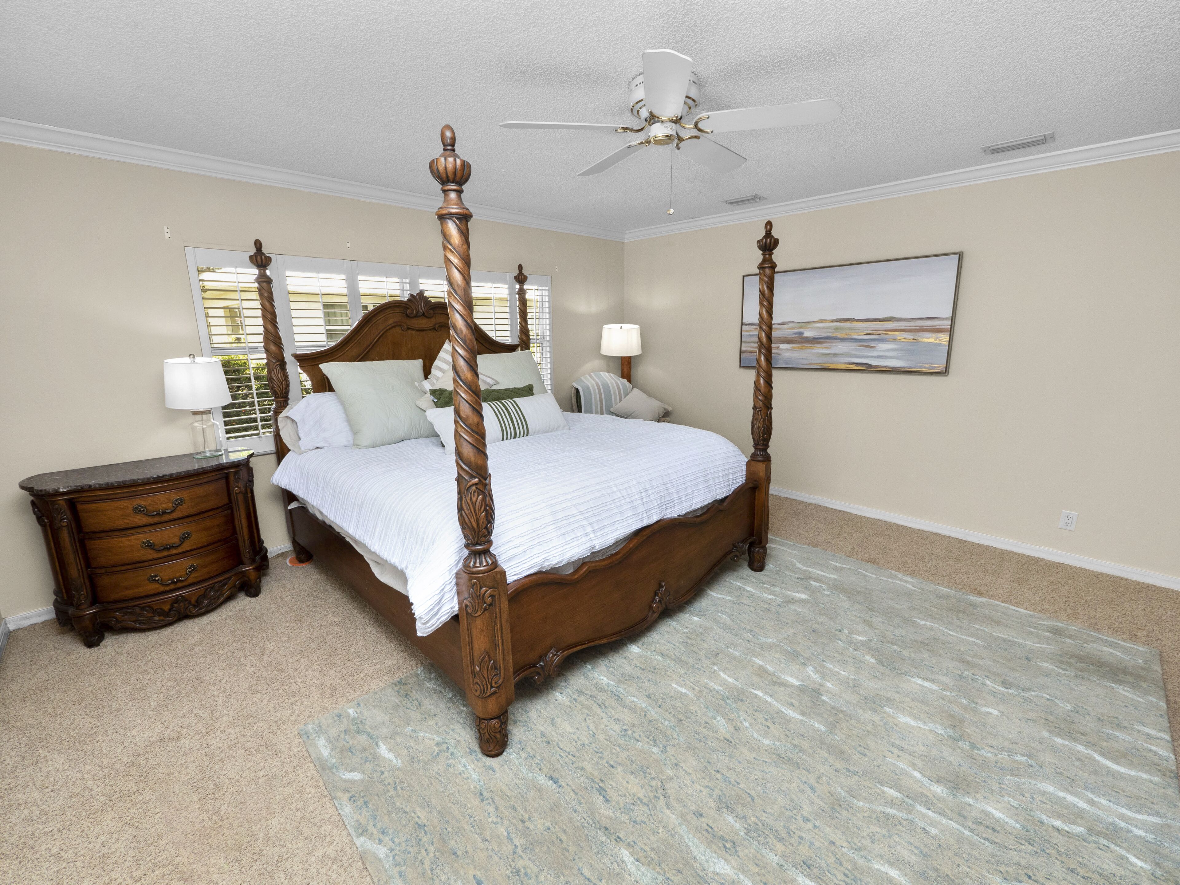 River Haven: Kayaks & Swimming on Rainbow River