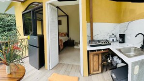 Room - Apartment don Beto (manuel antonio)