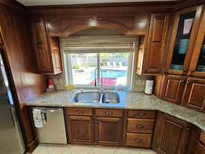 Interior - Poolside Triple Suite Retreat near casinos (Lake Charles)