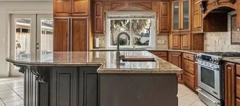 Poolside Triple Suite Retreat near casinos