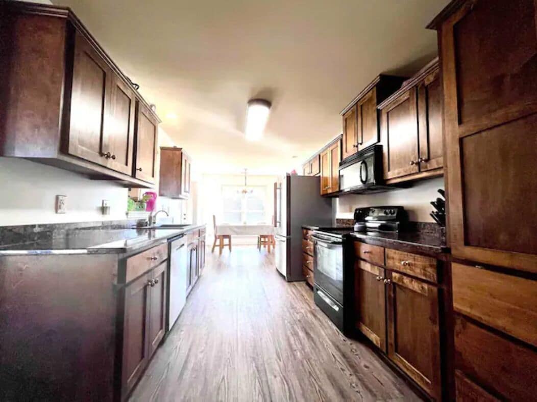 *Veteran Owned* Visit Local Beaches  & Art Downtown