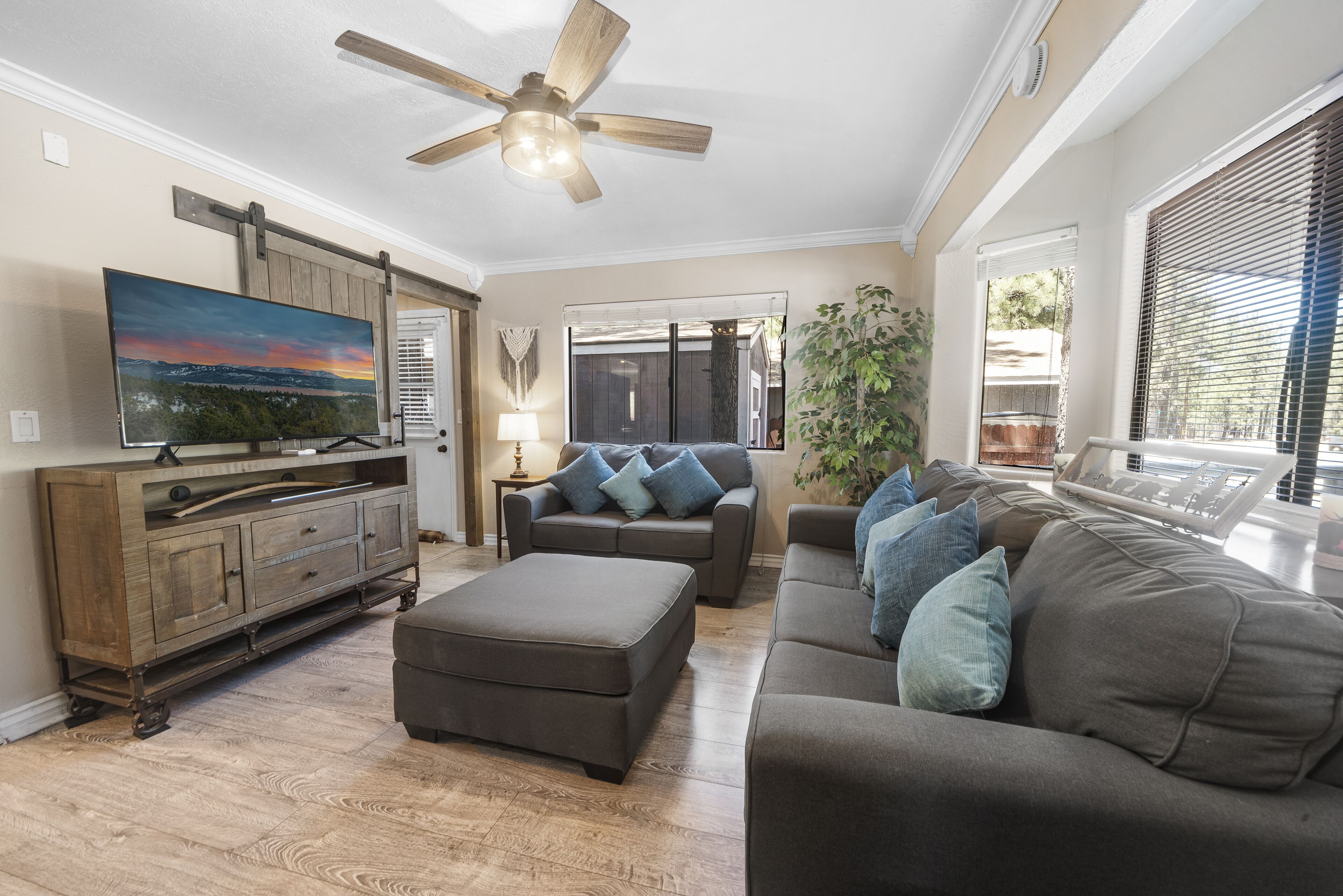 Middle Bear Chalet -Perfect getaway for a weekend in the mountains!