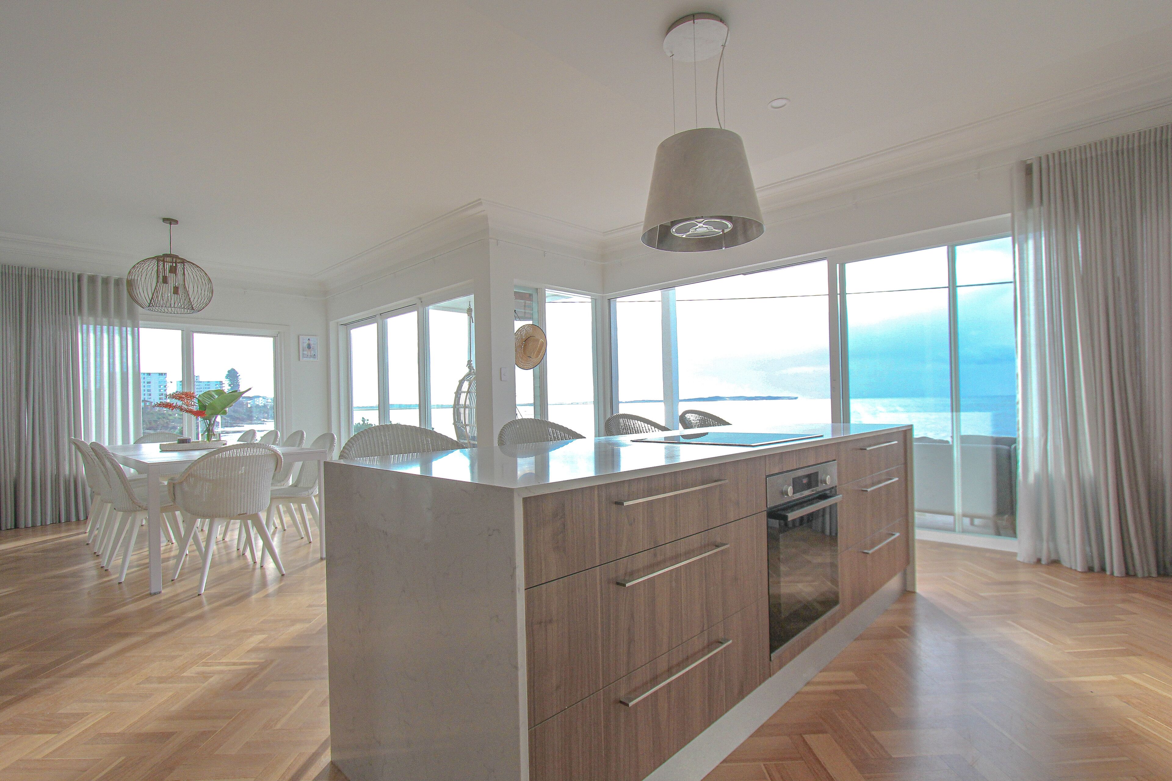 Spectacular 5 Bedroom Ocean Front Home - Ranked in top 20 beach houses in NSW!