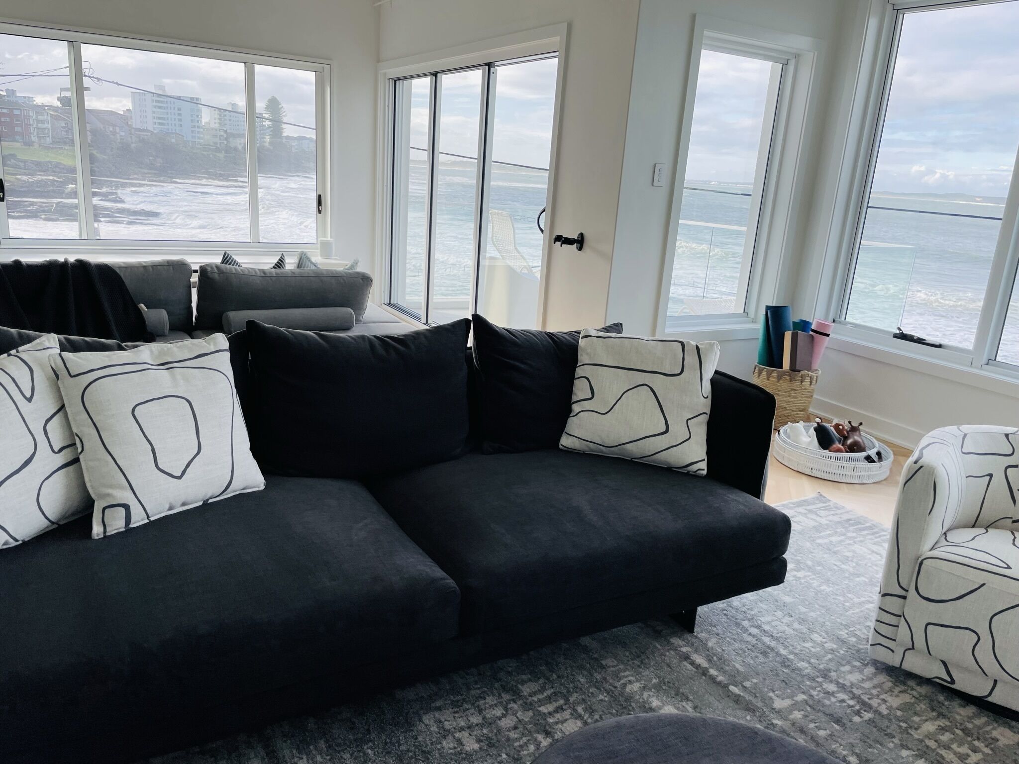 Spectacular 5 Bedroom Ocean Front Home - Ranked in top 20 beach houses in NSW!