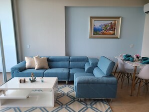 Smart-TV, Tischtennisplatte