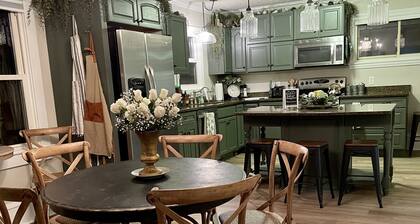 Charming 4 Bedroom Home Away From Home