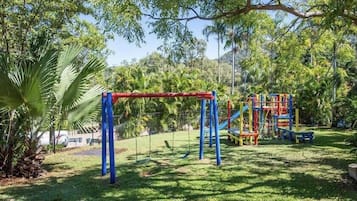 Children’s play area – outdoor